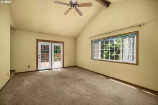 343 NE Hillwood Dr, Hillsboro, OR 97124 - Photo 16