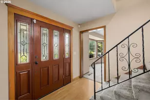343 NE Hillwood Dr, Hillsboro, OR 97124 - Photo 4