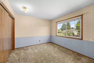 343 NE Hillwood Dr, Hillsboro, OR 97124 - Photo 28