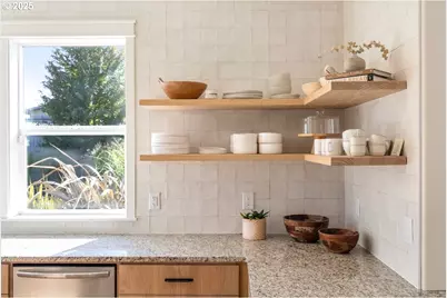 8720 SE Morgan Ln, McMinnville, OR 97128 - Photo 14