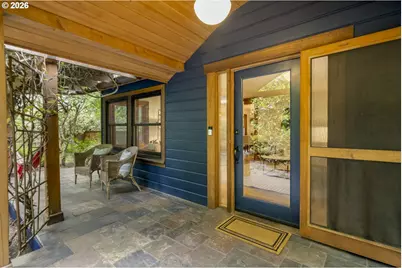 2595 SW 87th Ave, Portland, OR 97225 - Photo 4