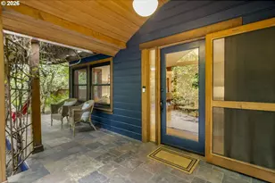 2595 SW 87th Ave, Portland, OR 97225 - Photo 4