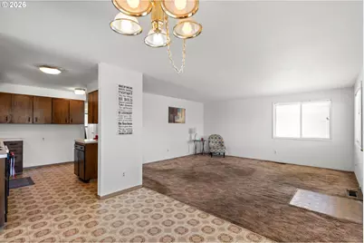 235 W Highland Ave, Hermiston, OR 97838 - Photo 10
