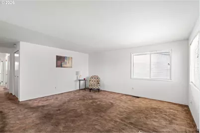 235 W Highland Ave, Hermiston, OR 97838 - Photo 4