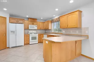 119 Lilly Ct, Sutherlin, OR 97479 - Photo 4