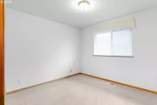 119 Lilly Ct, Sutherlin, OR 97479 - Photo 18