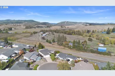 119 Lilly Ct, Sutherlin, OR 97479 - Photo 34
