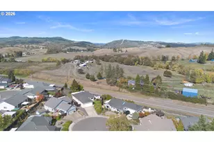 119 Lilly Ct, Sutherlin, OR 97479 - Photo 34