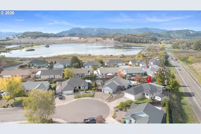 119 Lilly Ct, Sutherlin, OR 97479 - Photo 2