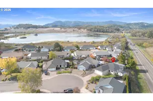 119 Lilly Ct, Sutherlin, OR 97479 - Photo 2