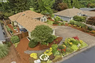 1833 NW Doral St, McMinnville, OR 97128 - Photo 2