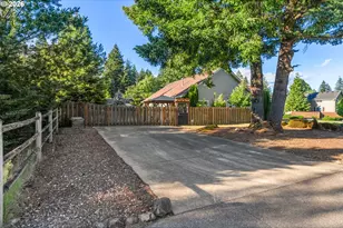 945 NW Angel Heights Rd, Stevenson, WA 98648 - Photo 36