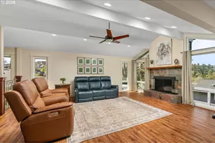 1450 Killarney Dr, West Linn, OR 97068 - Photo 8