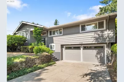 3125 SW Doschdale Dr, Portland, OR 97239 - Photo 2