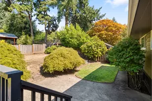 3125 SW Doschdale Dr, Portland, OR 97239 - Photo 42