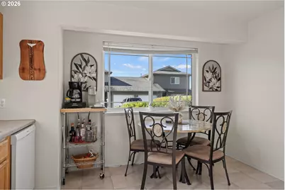 625 Clay St, Coos Bay, OR 97420 - Photo 6
