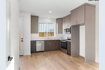 2232 SE Ankeny St #2, Portland, OR 97214 - Photo 4