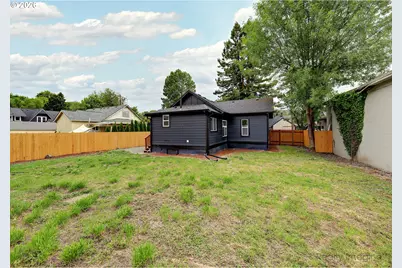 203 SE Roake Ave, Castle Rock, WA 98611 - Photo 16