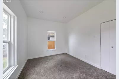 203 SE Roake Ave, Castle Rock, WA 98611 - Photo 10