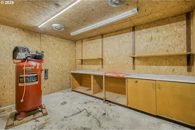 31514 S Bear Meadow Ct, Molalla, OR 97038 - Photo 42