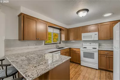 31514 S Bear Meadow Ct, Molalla, OR 97038 - Photo 10