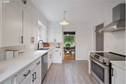 6615 N Curtis Ave, Portland, OR 97217 - Photo 14