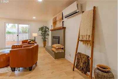 2081 Devos St, Eugene, OR 97402 - Photo 4