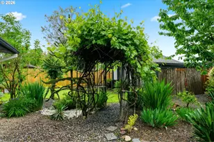 550 E 7th St, La Center, WA 98629 - Photo 24