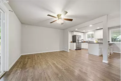 550 E 7th St, La Center, WA 98629 - Photo 12