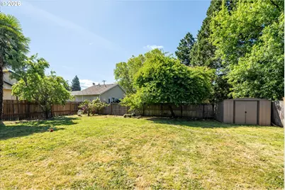 1537 NW Rachel Ave, Roseburg, OR 97471 - Photo 38