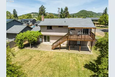 1537 NW Rachel Ave, Roseburg, OR 97471 - Photo 42