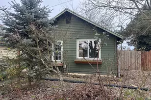 191 Catron St, Monmouth, OR 97361 - Photo 2