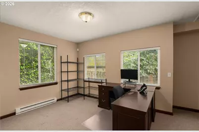 8040 SE Center St, Portland, OR 97206 - Photo 18