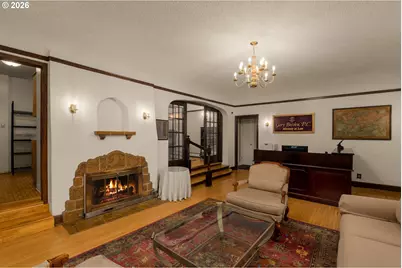 8040 SE Center St, Portland, OR 97206 - Photo 8