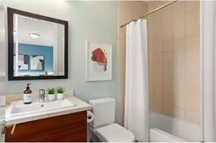 1622 NW Riverscape St, Portland, OR 97209 - Photo 26