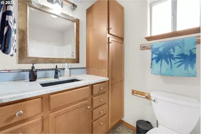 861 K Ave, Seaside, OR 97138 - Photo 18