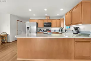 861 K Ave, Seaside, OR 97138 - Photo 12