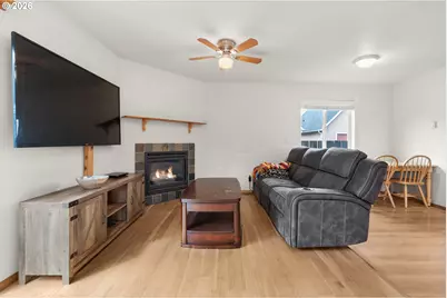 861 K Ave, Seaside, OR 97138 - Photo 4