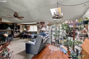 28440 Liberty Rd, Sweet Home, OR 97386 - Photo 10