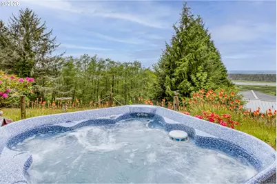 37005 Sutton Way, Cloverdale, OR 97112 - Photo 38