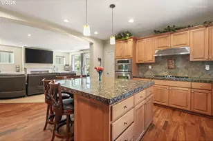12026 SW Surrey St, Wilsonville, OR 97070 - Photo 8