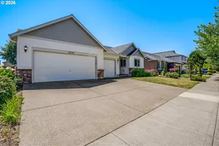 3250 Oxford St, Woodburn, OR 97071 - Photo 2