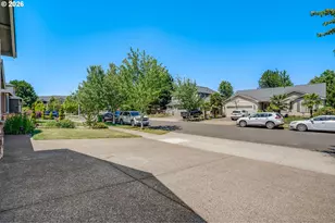 3250 Oxford St, Woodburn, OR 97071 - Photo 36