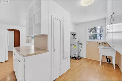 26900 Crow Rd, Eugene, OR 97402 - Photo 28