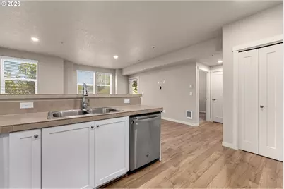 17126 SW Snowdale St #303, Beaverton, OR 97007 - Photo 8