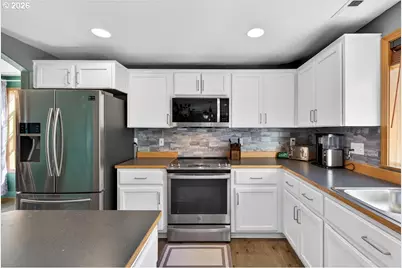 1261 Washington St, Lafayette, OR 97127 - Photo 10