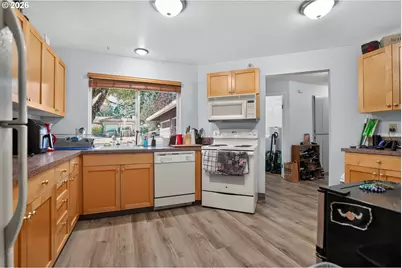 14125 SW Daphne St, Beaverton, OR 97008 - Photo 4