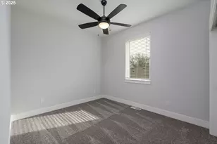 15237 S E Towers Ter, Milwaukie, OR 97267 - Photo 22