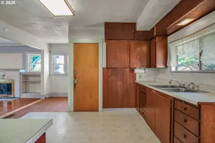 3915 N Montana Ave, Portland, OR 97227 - Photo 24