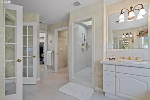 2328 Oakhurst Ln, Lake Oswego, OR 97034 - Photo 30